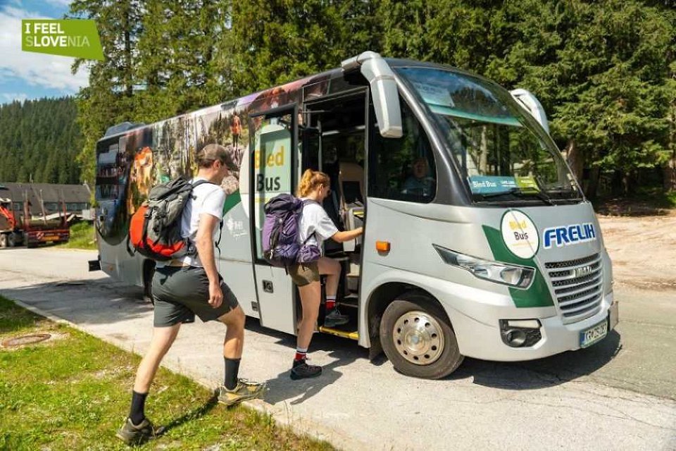 Bled bus z logotipom ifeelslovenia